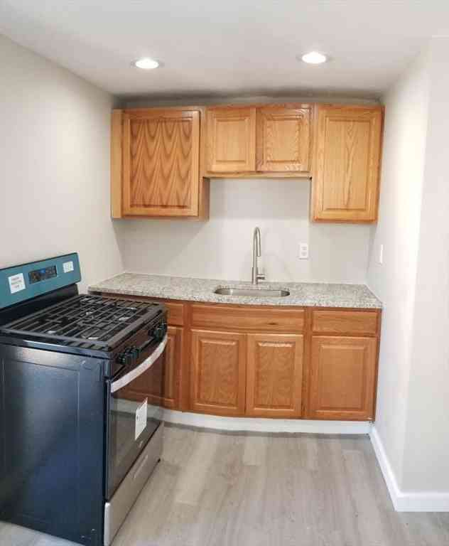 Apartment For Rent - 172 Centre Ave #3<br/> Abington, MA 02351