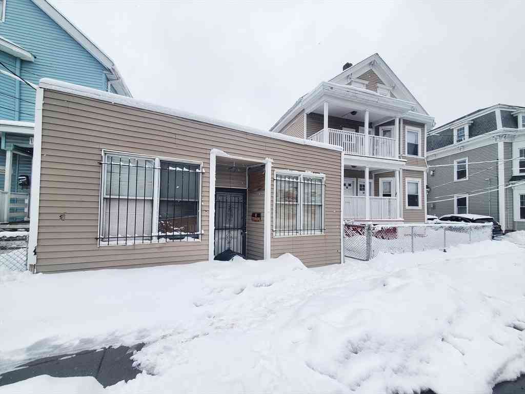 Multifamily For Sale - 97 High St<br/> Haverhill, MA 01832