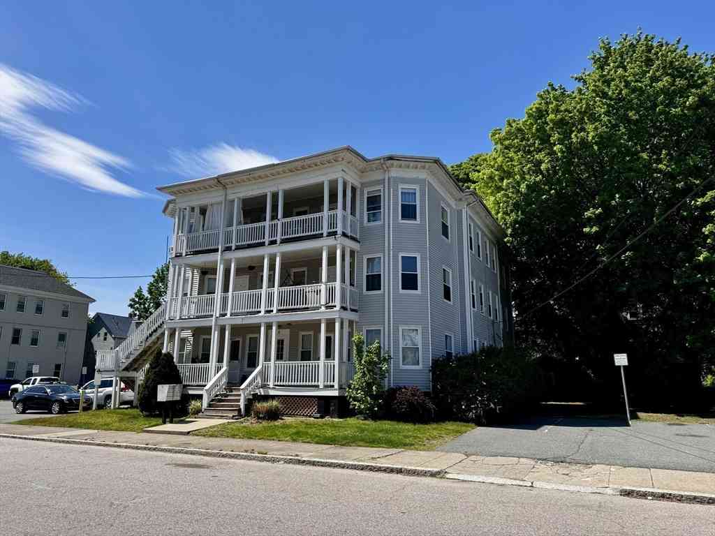 Apartment For Rent - 11 John Street #4<br/> Attleboro, MA 02703