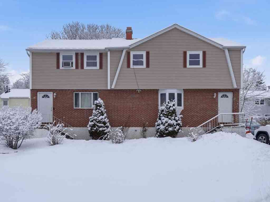 Homes For Rent - 25-27 Bicknell Ave<br/> Methuen, MA 01844