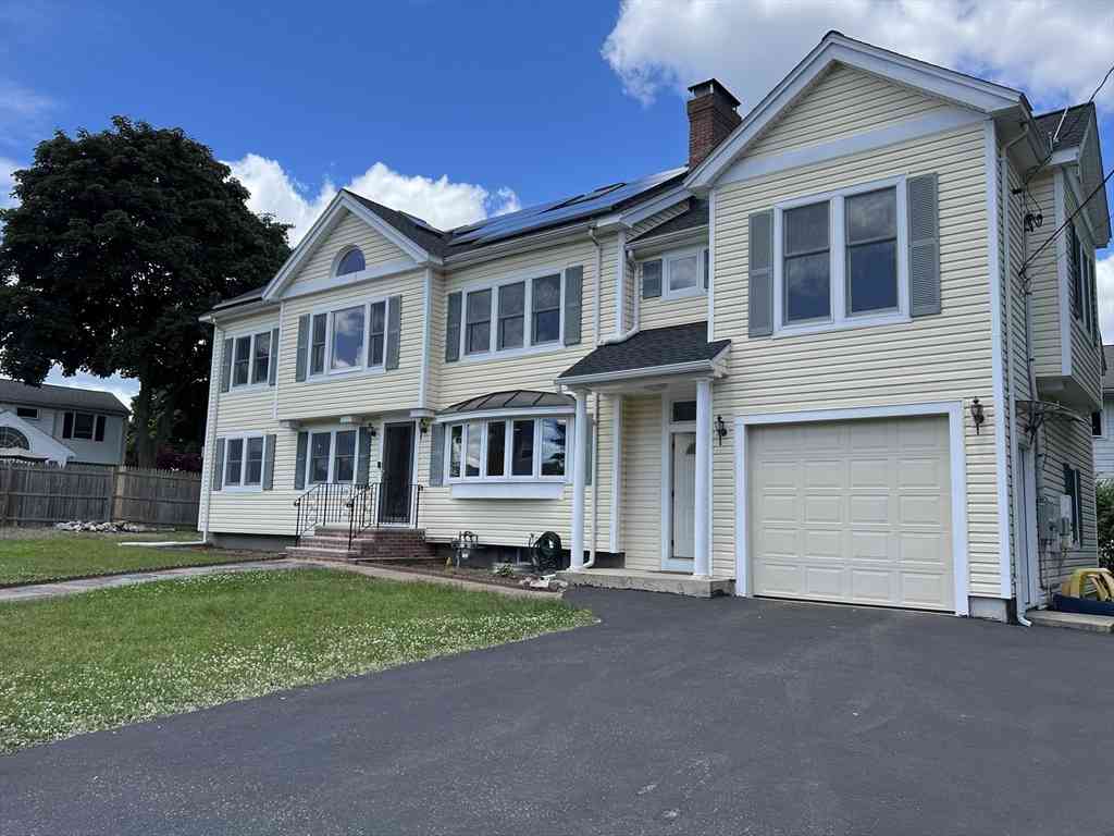 Homes For Rent - 11 Garrison Road #1<br/> Arlington, MA 02474