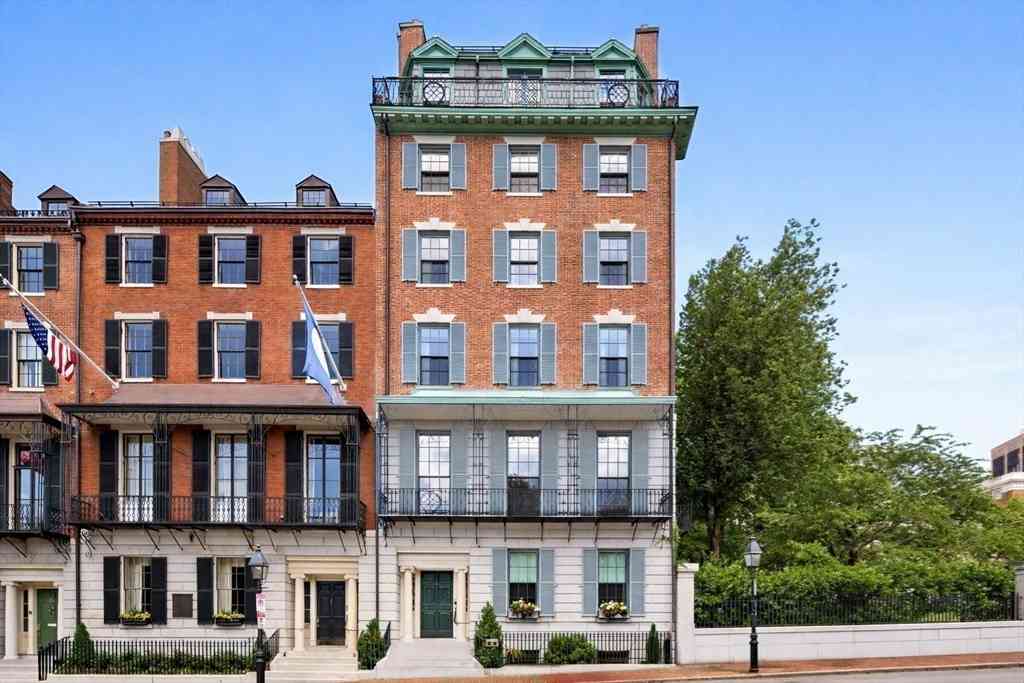 Condo For Sale - 25 Beacon Street #4<br/> Boston, MA 02108
