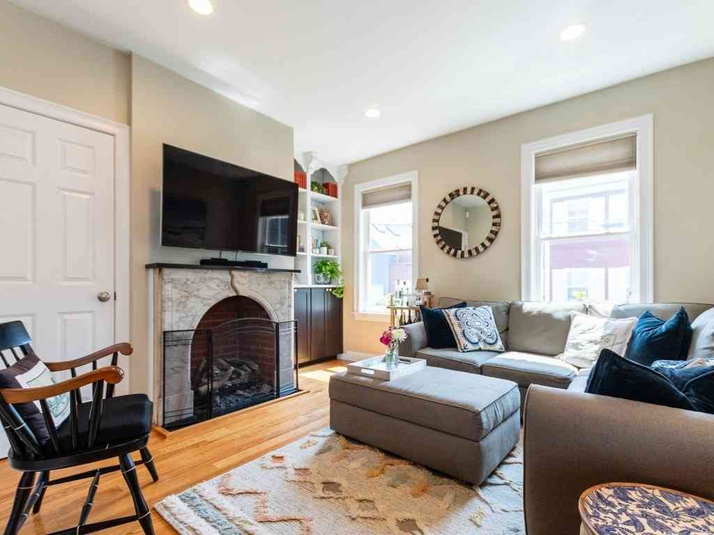 Condo For Sale - 13 Russell St #1<br/> Boston, MA 02129