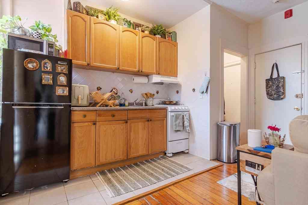 Apartment For Rent - 1234 Commonwealth Ave #1<br/> Boston, MA 02134