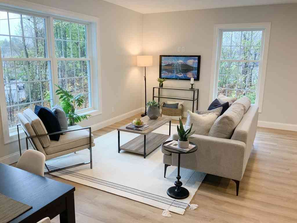 Apartment For Rent - 64 Holten #403<br/> Danvers, MA 01923