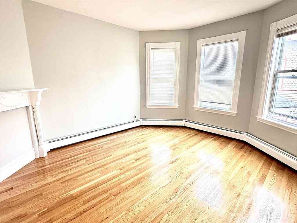 Apartment For Rent - 336 Centre St #1<br/> Boston, MA 02130
