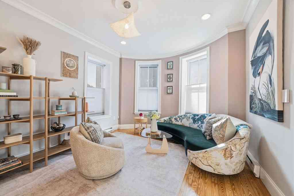 Condo For Sale - 108 E Brookline St #2<br/> Boston, MA 02118