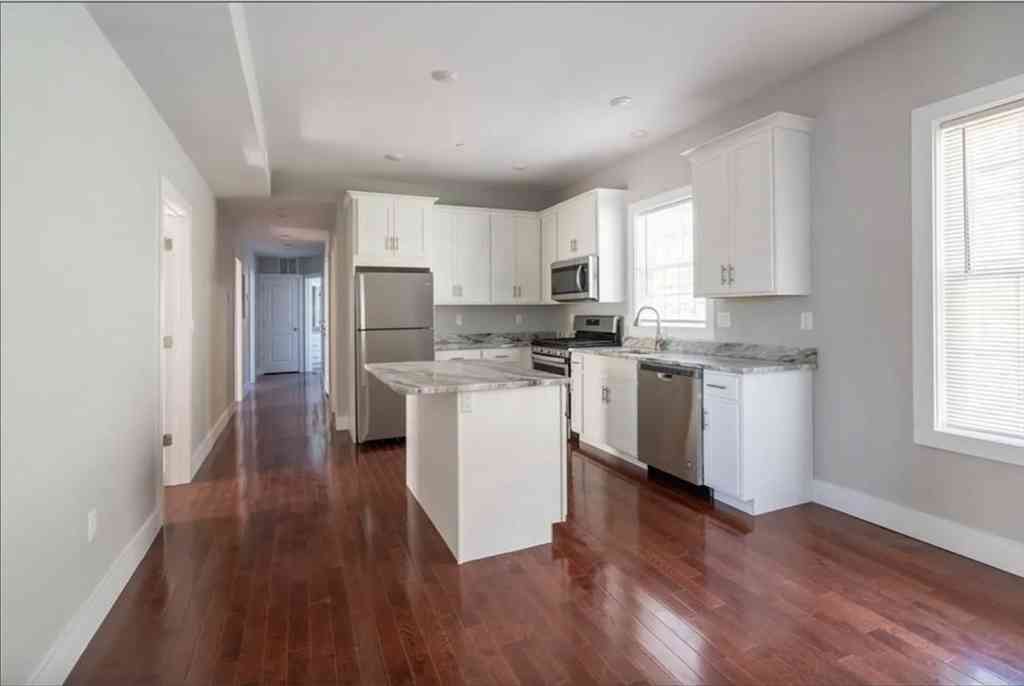 Apartment For Rent - 33 Covington #2<br/> Boston, MA 02127