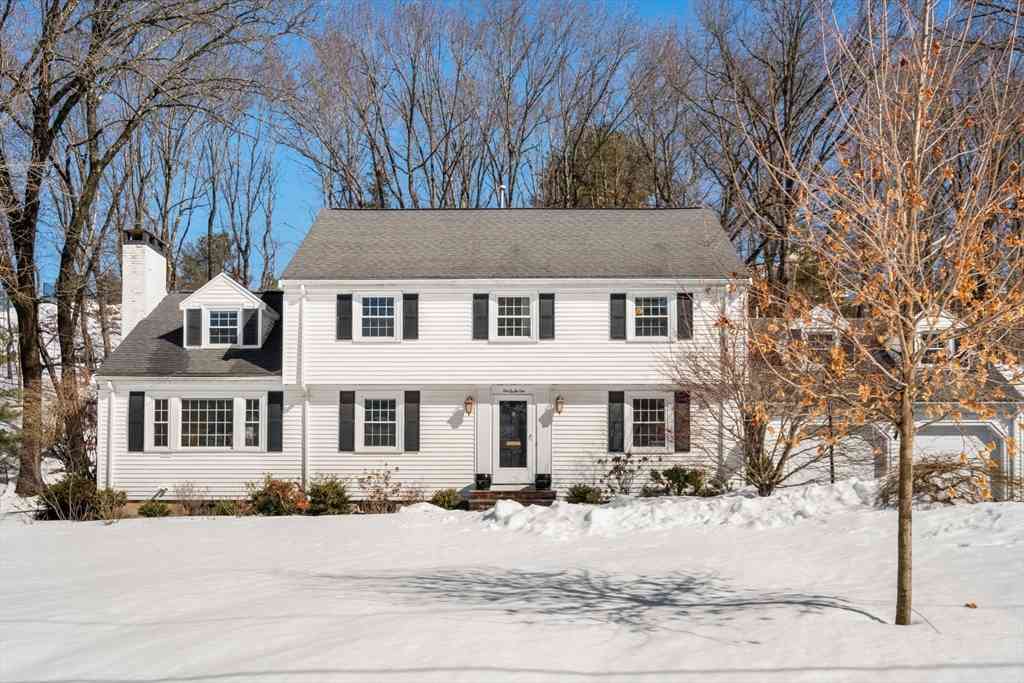 Homes For Sale - 141 Hampshire Road<br/> Wellesley, MA 02481