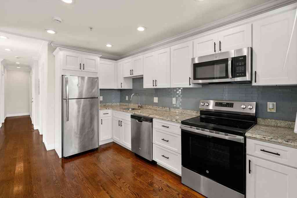 Apartment For Rent - 39 W Walnut Street #1<br/> Boston, MA 02119