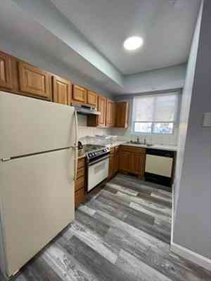 Apartment For Rent - 25 Brimblecom St #1<br/> Lynn, MA 01902