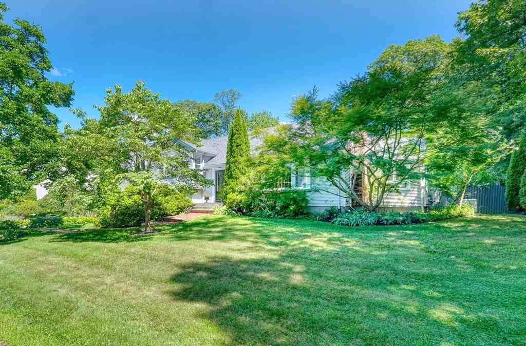 Homes For Sale - 65 Sherburne Rd S<br/> Middlesex County, Lexington, MA 02421
