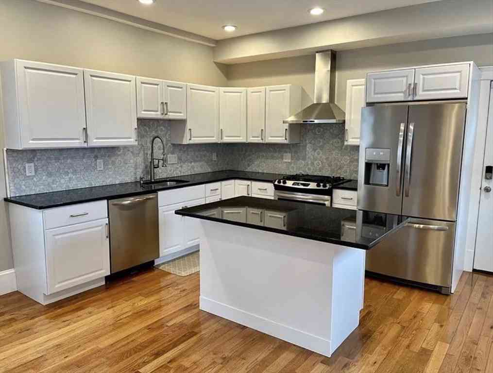 Condo For Rent - 16 E Cottage #1<br/> Boston, MA 02125