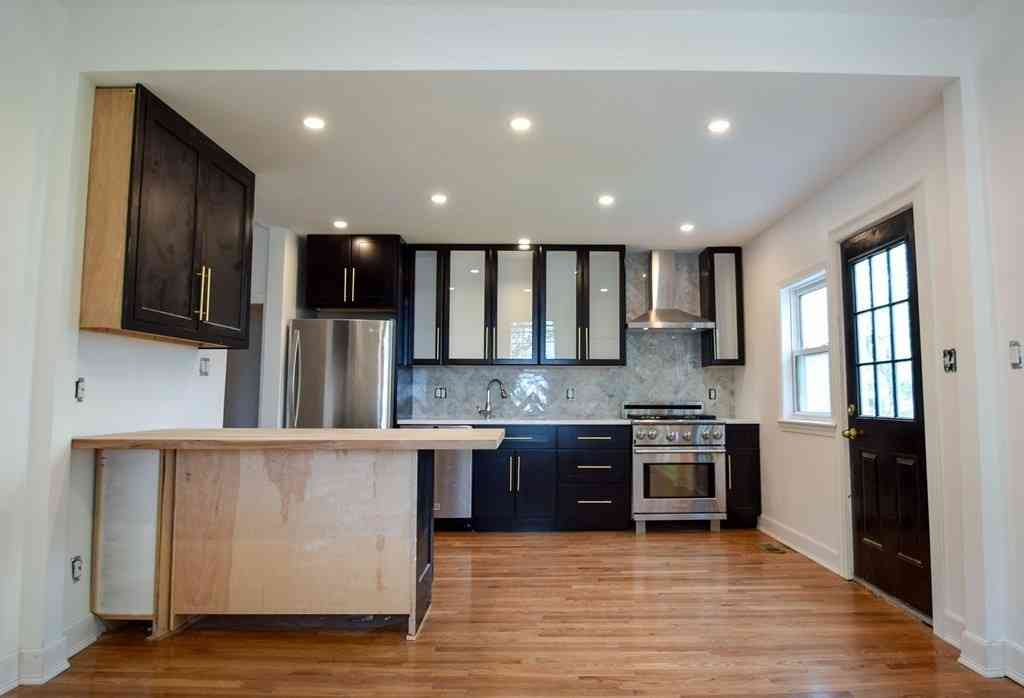 Condo For Rent - 32 Cedar Street #RIGHT<br/> Boston, MA 02126