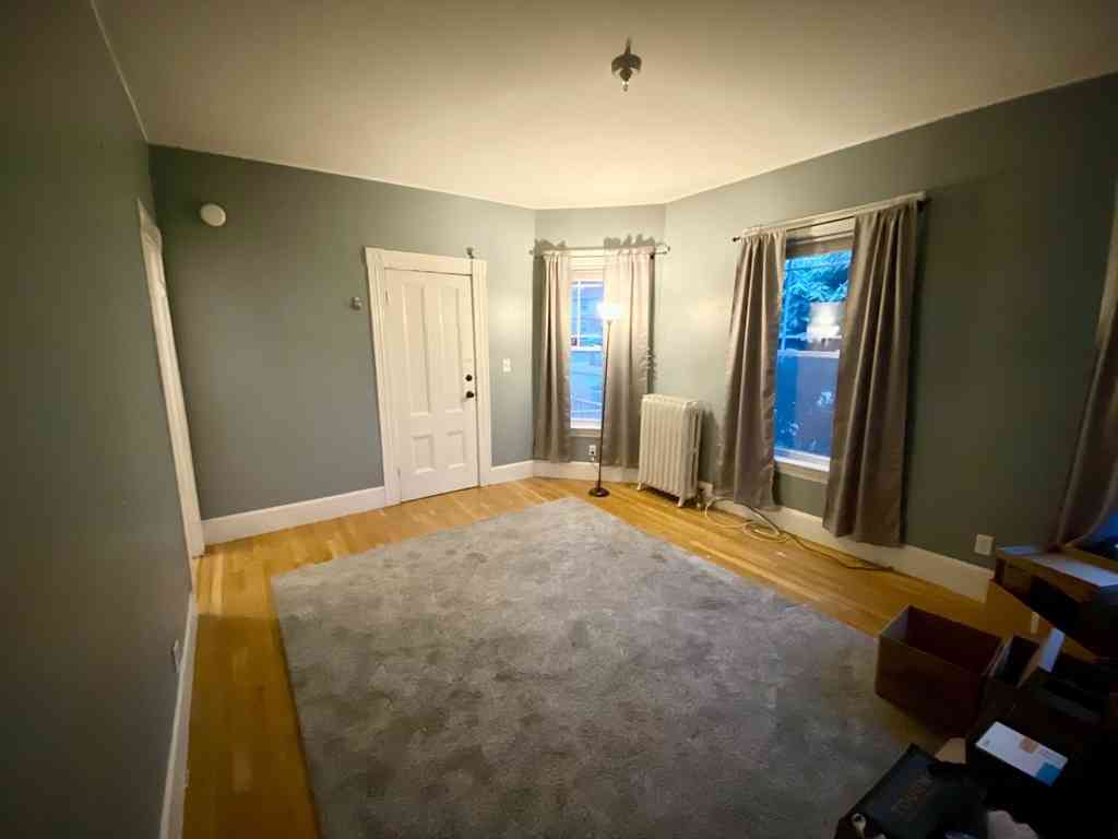 Apartment For Rent - 12 Highland Ave. #2<br/> Beverly, MA 01915