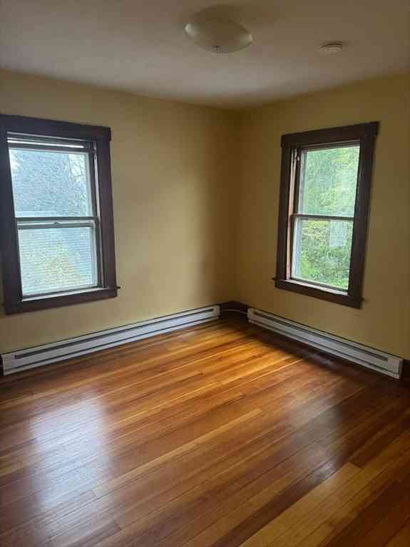 Apartment For Rent - 20 Walnut St #2<br/> Ware, MA 01082
