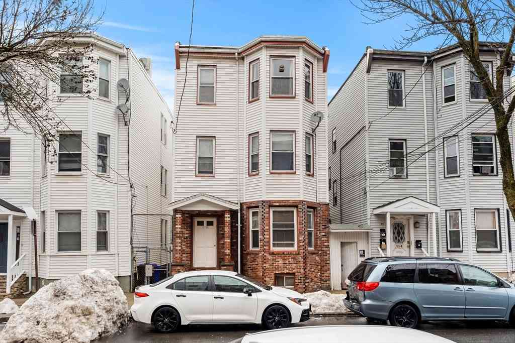 Multifamily For Sale - 110 Everett St<br/> Suffolk County, Boston, MA 02128