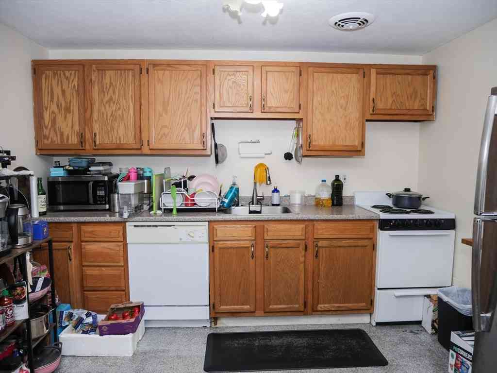 Apartment For Rent - 217 Kent #1<br/> Brookline, MA 02446