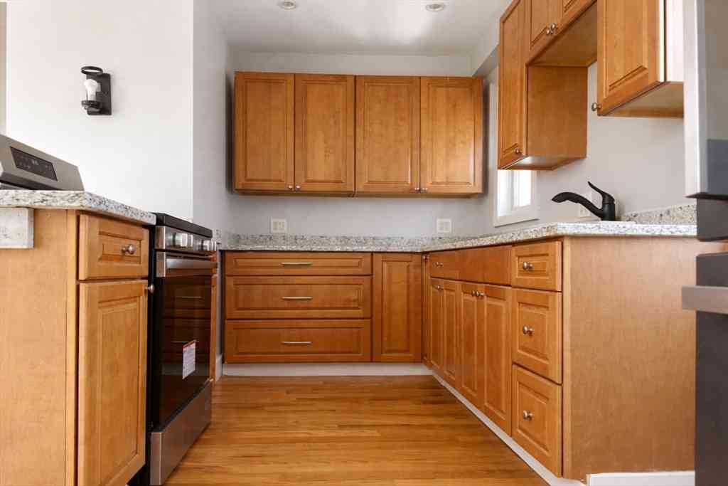 Apartment For Rent - 48 Hastings St #2<br/> Lowell, MA 01851