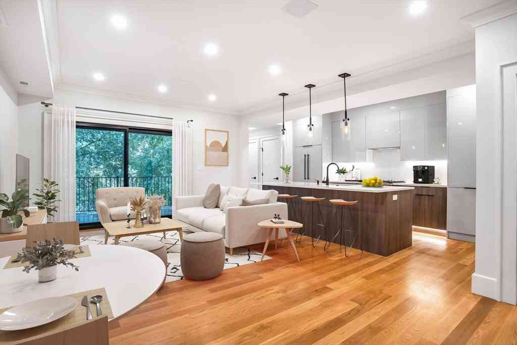 Condo For Sale - 31 Mercer Street #2<br/> Boston, MA 02127