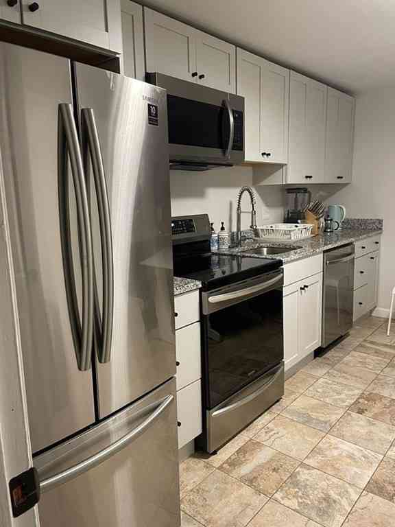 Apartment For Rent - 34 Bryon Rd #3<br/> Boston, MA 02467