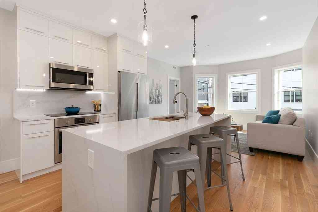 Condo For Rent - 23 Berkshire St #2<br/> Cambridge, MA 02141