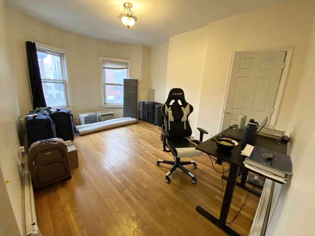 Apartment For Rent - 38 S. Huntington Ave #2<br/> Boston, MA 02130