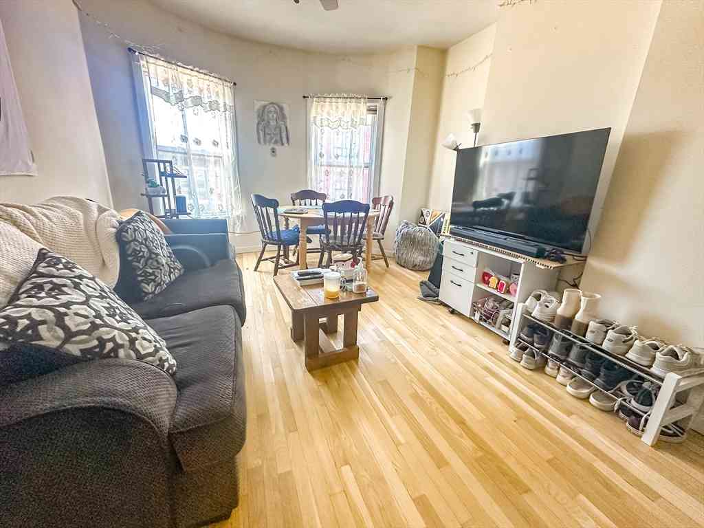 Apartment For Rent - 38 S. Huntington Ave #3<br/> Boston, MA 02130