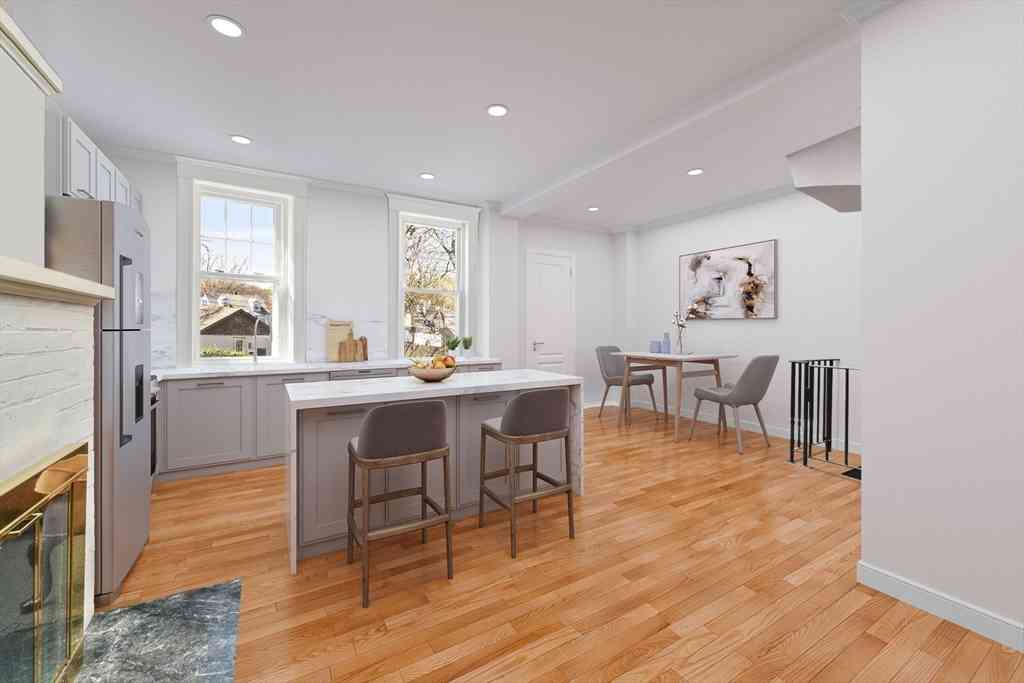 Condo For Sale - 4 Derne St #1<br/> Boston, MA 02114
