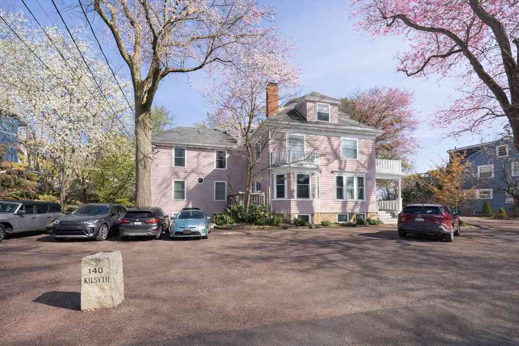 Condo For Sale - 140 Kilsyth #9<br/> Boston, MA 02135