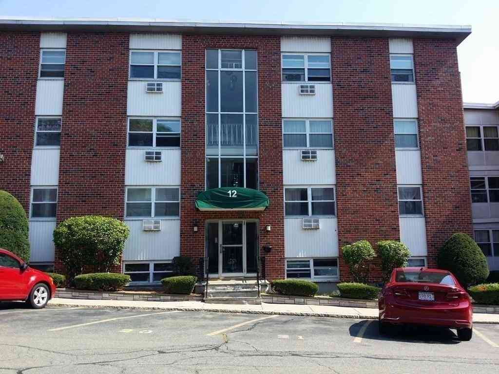 Condo For Rent - 12 Commonwealth Ct #15<br/> Boston, MA 02135