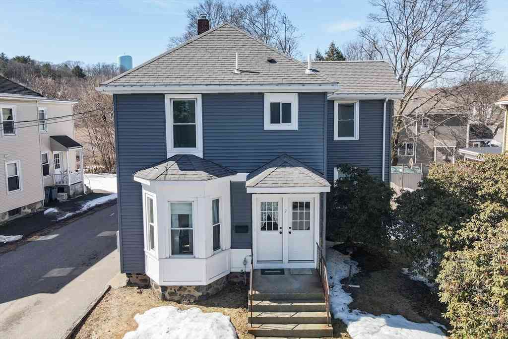 Multifamily For Rent - 7 Pearl St<br/> Waltham, MA 02453