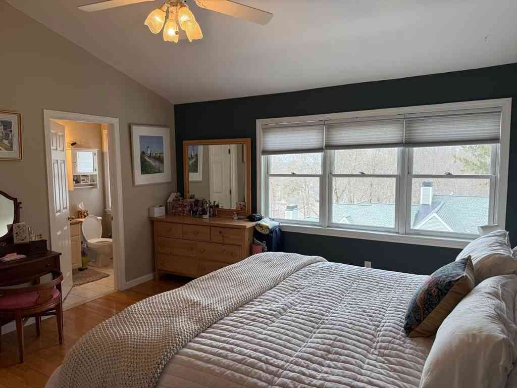 Condo For Rent - 184 Bishops Forest Dr #184<br/> Waltham, MA 02452
