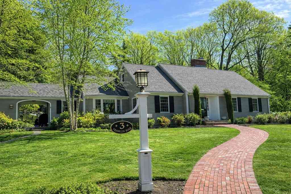Homes For Sale - 3 Franklin Road<br/> Middlesex County, Lexington, MA 02420
