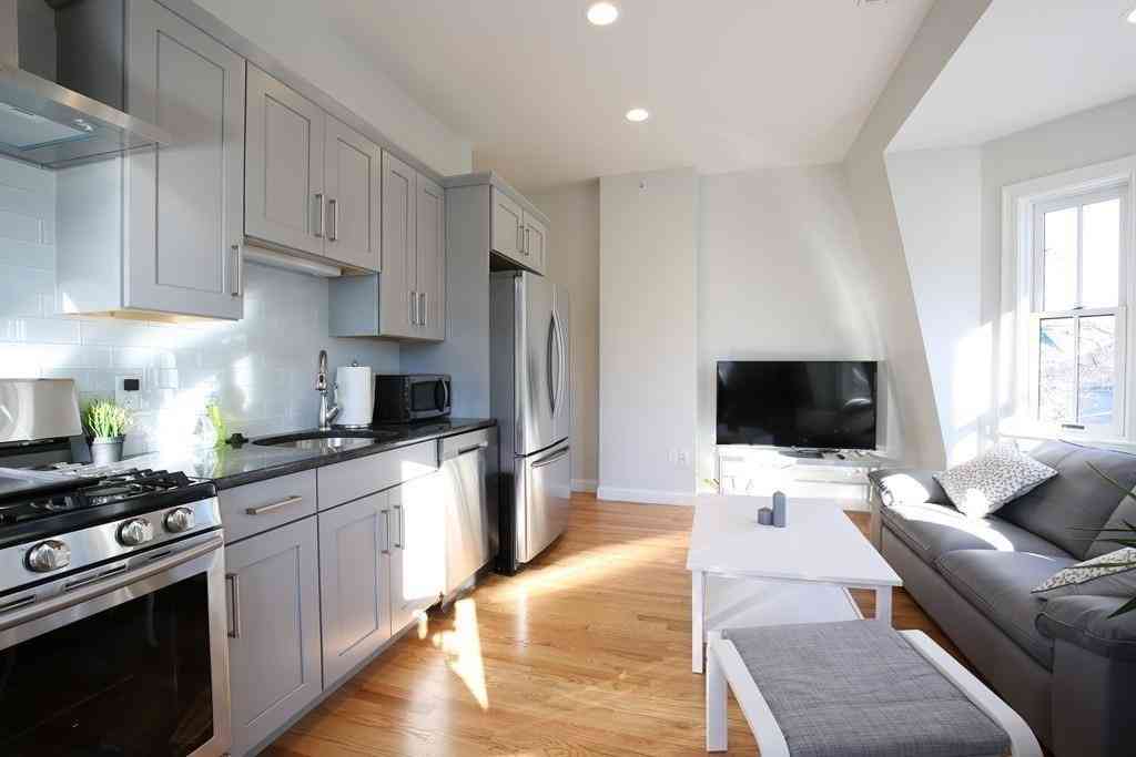 Apartment For Rent - 20 George #2L<br/> Somerville, MA 02145