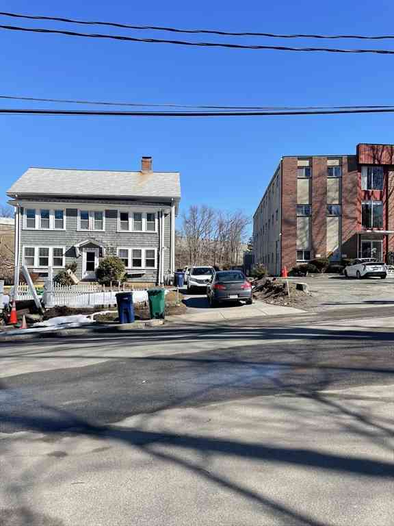 Multifamily For Rent - 126 Charles St (aub)<br/> Newton, MA 02466