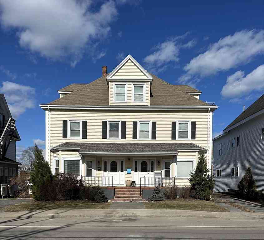Apartment For Rent - 131 Court St. #1L<br/> Plymouth, MA 02360
