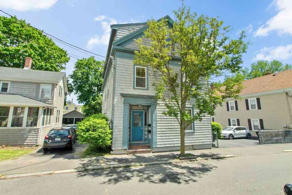 Apartment For Rent - 36 Upham Street #2<br/> Salem, MA 01970