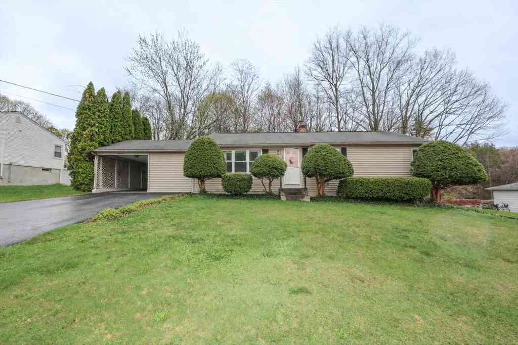 Homes For Sale - 26 Valleyview Rd<br/> Worcester County, Leominster, MA 01453