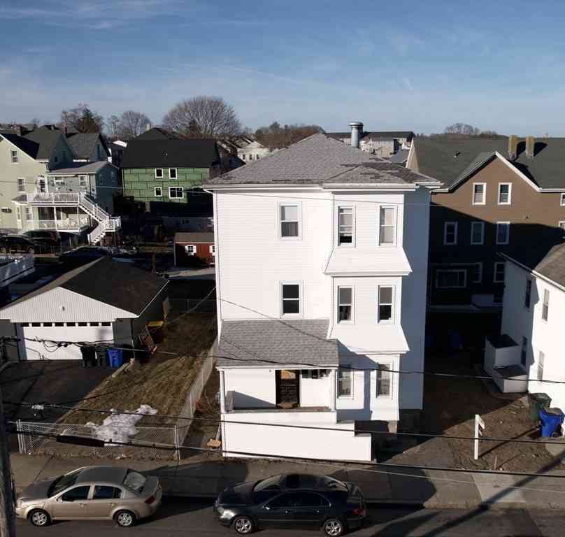Homes For Rent - 582 Cambridge St<br/> Fall River, MA 02721