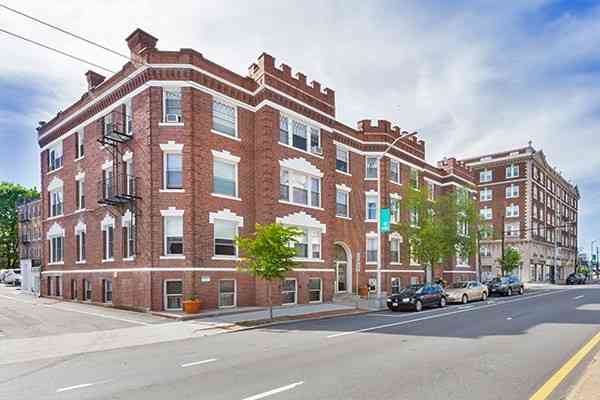 Apartment For Rent - 1800 Mass Ave #32<br/> Cambridge, MA 02140