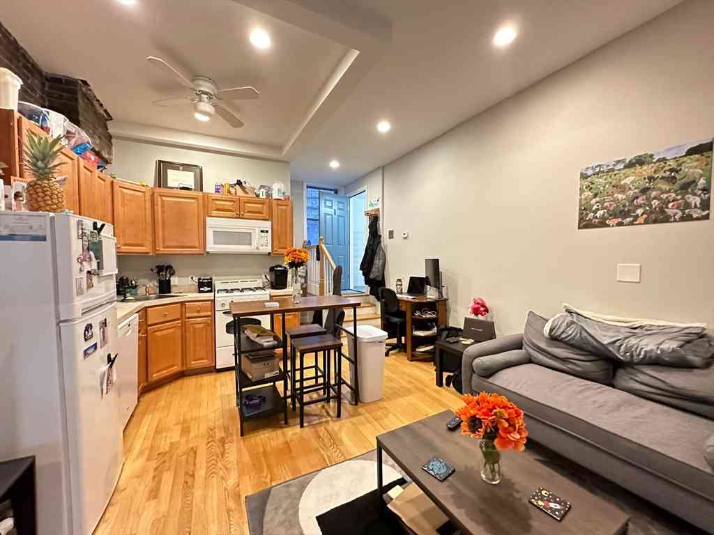 Apartment For Rent - 204 Endicott St #1<br/> Boston, MA 02113