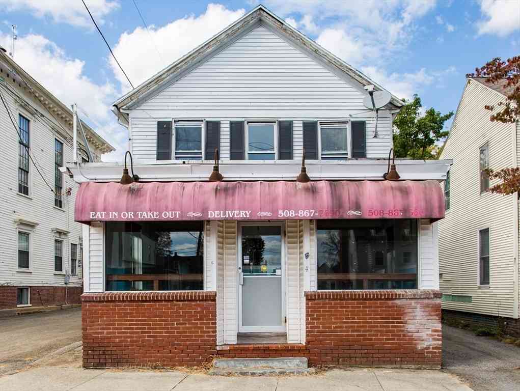 Multifamily For Sale - 4 E Main St<br/> Worcester County, West Brookfield, MA 01585