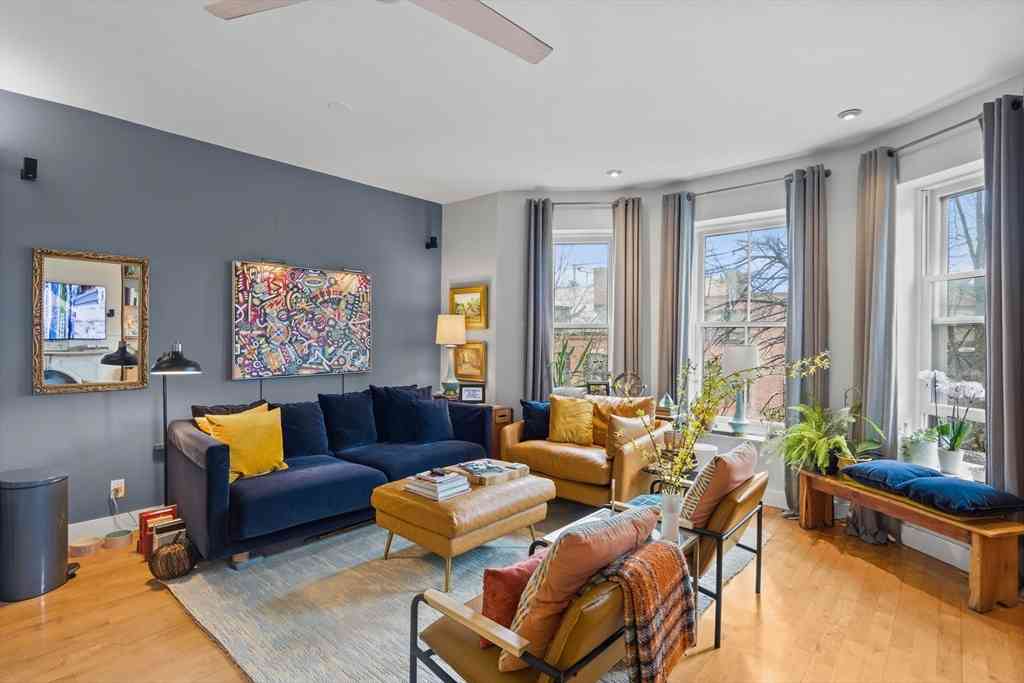 Condo For Rent - 114 West Concord St #2<br/> Boston, MA 02118