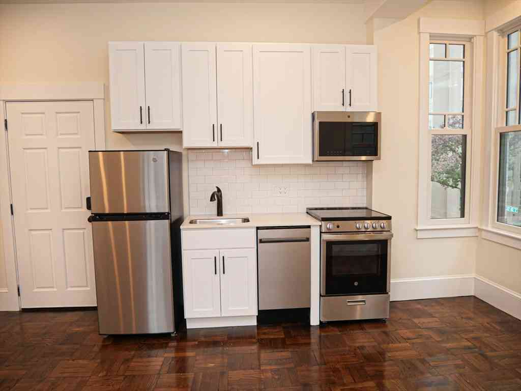 Apartment For Rent - 261 W Newton #2<br/> Boston, MA 02116