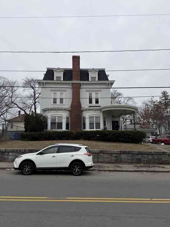 Apartment For Rent - 229 Jackson Street #1<br/> Lawrence, MA 01841