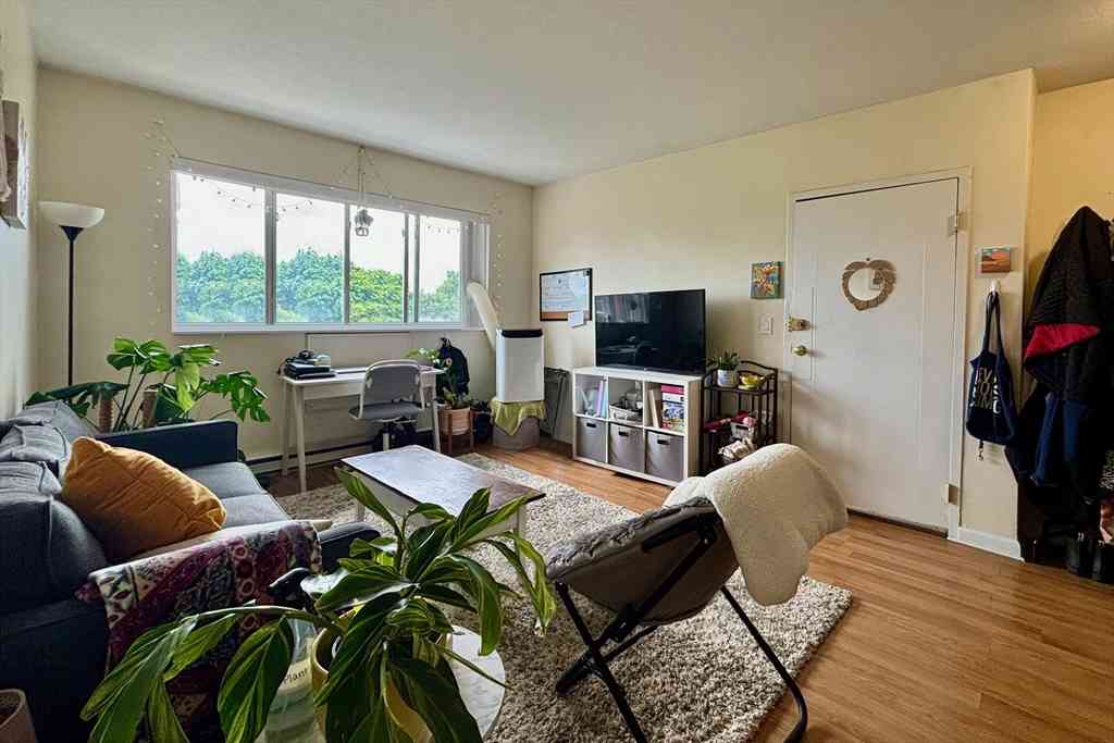Apartment For Rent - 256 Parker Hill Ave #10<br/> Boston, MA 02120