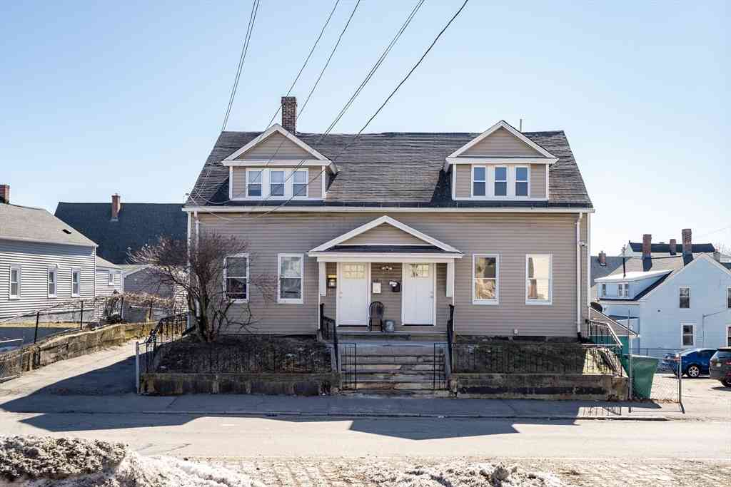 Homes For Rent - 708-710 Central St<br/> Lowell, MA 01852