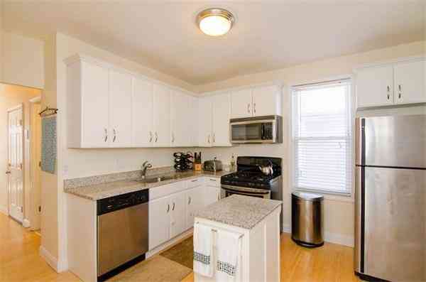 Condo For Rent - 154 Boylston #2<br/> Boston, MA 02130