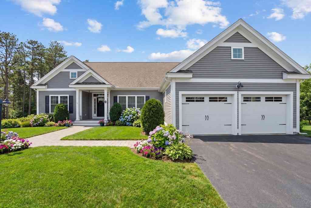 Condo For Sale - 8 Daylily Dr #8<br/> Plymouth County, Plymouth, MA 02360
